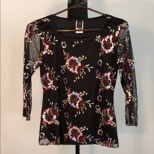 Wrapper lace and sequin lined long sleeve shirt